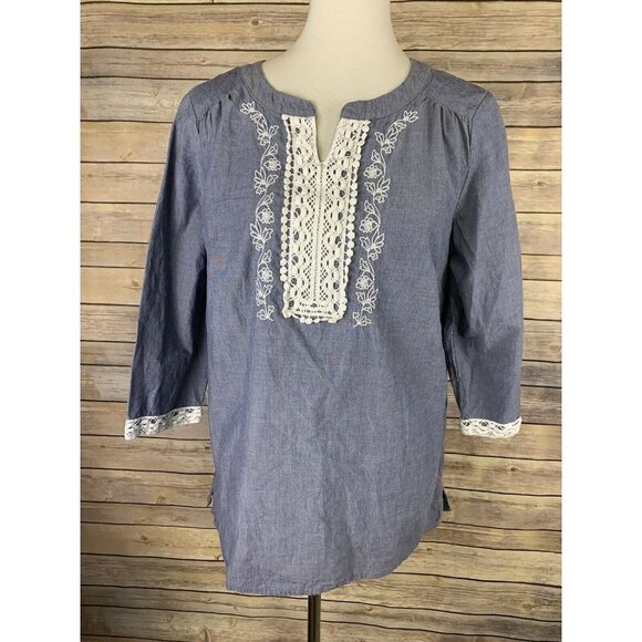 Croft & Barrow Tops - Croft Barrow Large Popover Blouse Lace Details